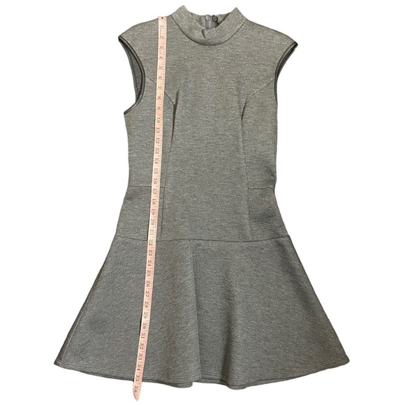 ABS Collection Gray Drop Waist Ruffle Hem Sleeveless Dress Women's Medium NWT - Picture 6 of 10